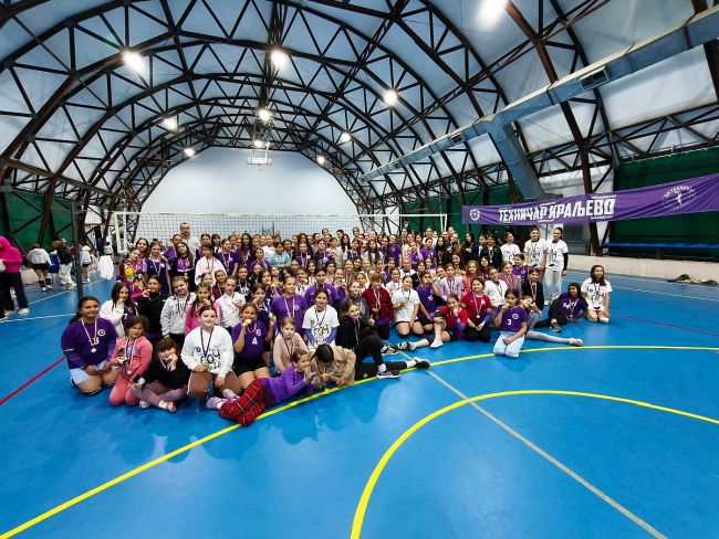 aaaTehničar na sedmom majskom na Goču